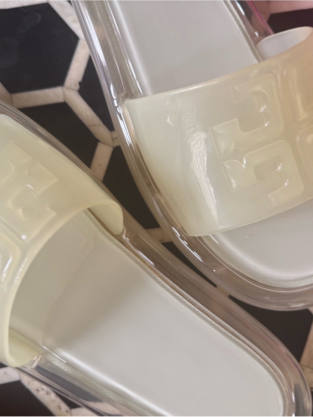 Tory Burch Clear Jelly Slide Sandals in New Ivory - Picture 4 of 6